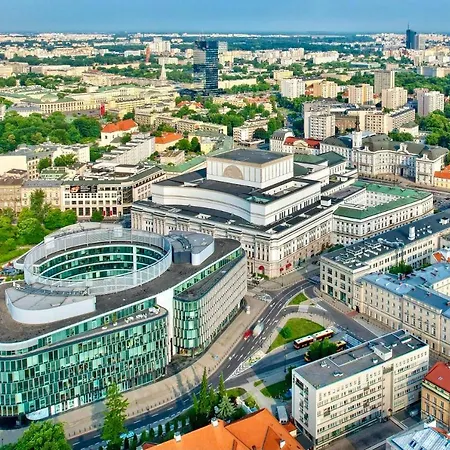 View Metro Wifi 1gb 80'tv Netflix Disney+ Hbo * Warsaw