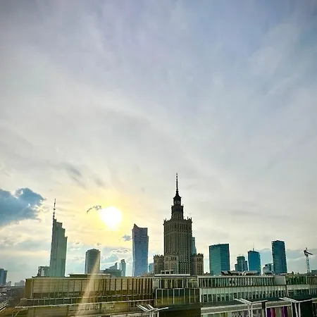 View Metro Wifi 1gb 80'tv Netflix Disney+ Hbo Apartment *