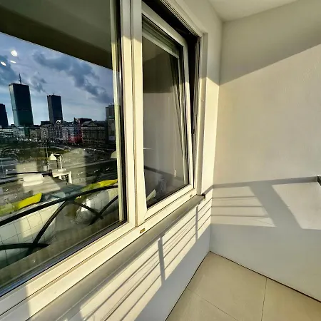 Apartment View Metro Wifi 1gb 80'tv Netflix Disney+ Hbo *