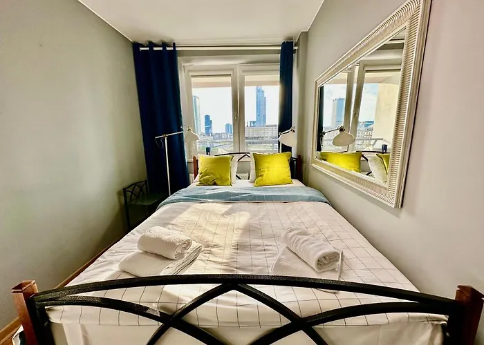 Apartment View Metro Wifi 1gb 80'tv Netflix Disney+ Hbo Warsaw