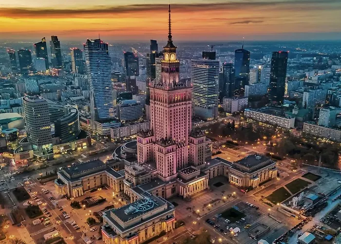 Apartment View Metro Wifi 1gb 80'tv Netflix Disney+ Hbo Warsaw