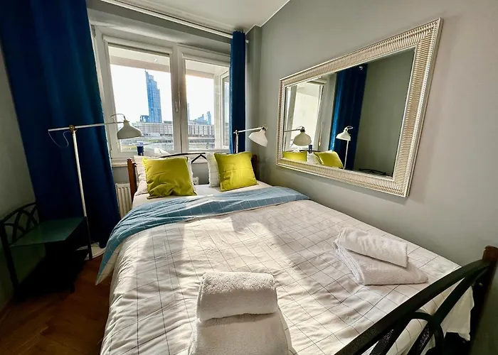 View Metro Wifi 1gb 80'tv Netflix Disney+ Hbo Apartment