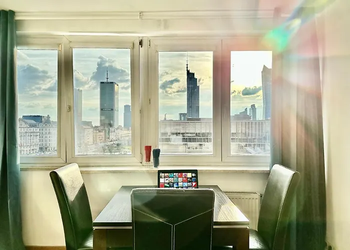 View Metro Wifi 1gb 80'tv Netflix Disney+ Hbo * Warsaw