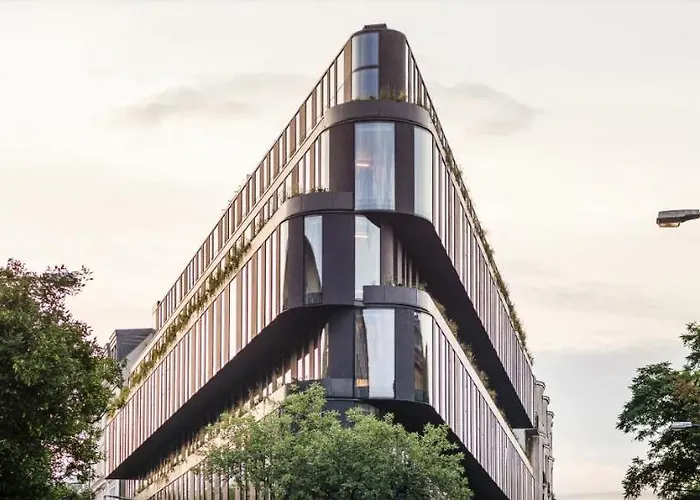 View Metro Wifi 1gb 80'tv Netflix Disney+ Hbo * Warsaw