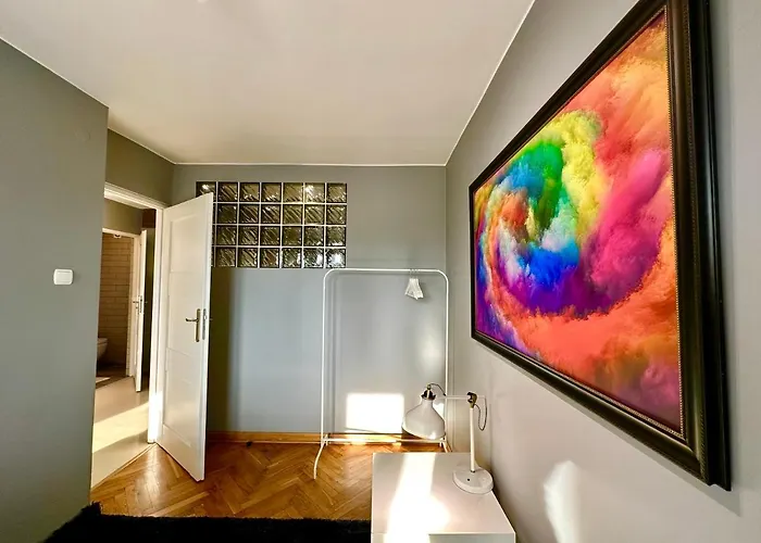 View Metro Wifi 1gb 80'tv Netflix Disney+ Hbo Apartment Warsaw