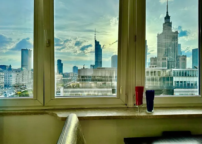 View Metro Wifi 1gb 80'tv Netflix Disney+ Hbo Warsaw