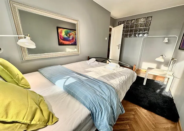 View Metro Wifi 1gb 80'tv Netflix Disney+ Hbo Apartment