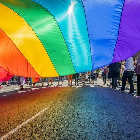 Apartamento View Metro Wifi 1gb 80'tv Netflix Disney+ Hbo Varsóvia